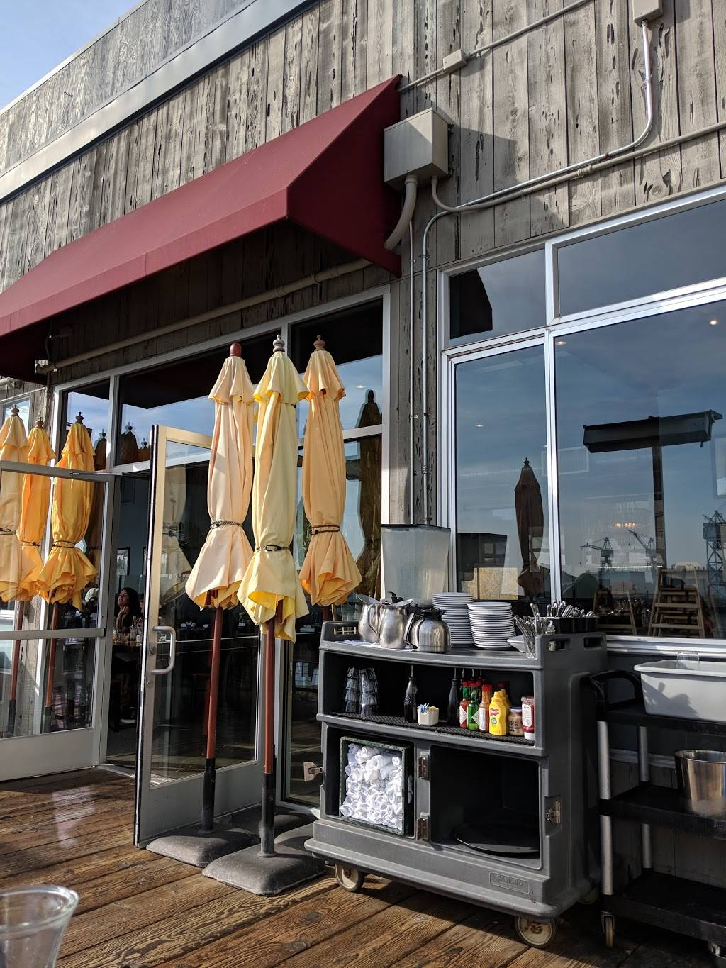 Mission Rock Resort | restaurant | 817 Terry A Francois Blvd, San Francisco, CA 94158, USA | 4157017625 OR +1 415-701-7625