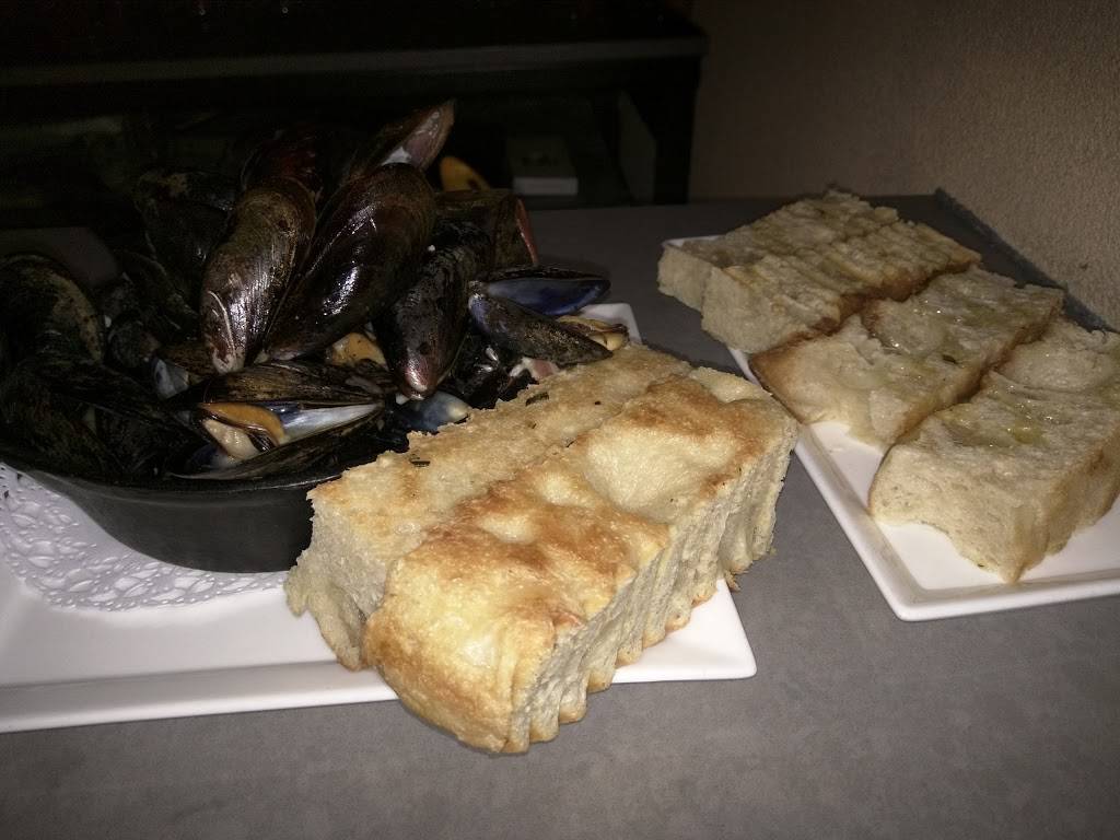 Ecco Rooftop Bar & Restaurant @ La Zingara | restaurant | 8 P T Barnum Square, Bethel, CT 06801, USA | 2037447500 OR +1 203-744-7500