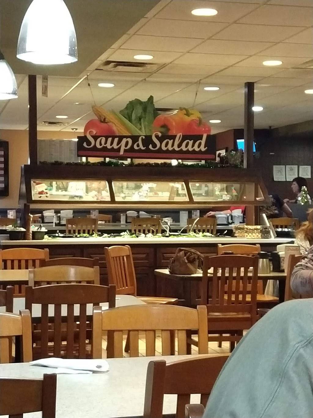 Country Pride | restaurant | 3210 S 7th St, Council Bluffs, IA 51501, USA | 7123662217 OR +1 712-366-2217