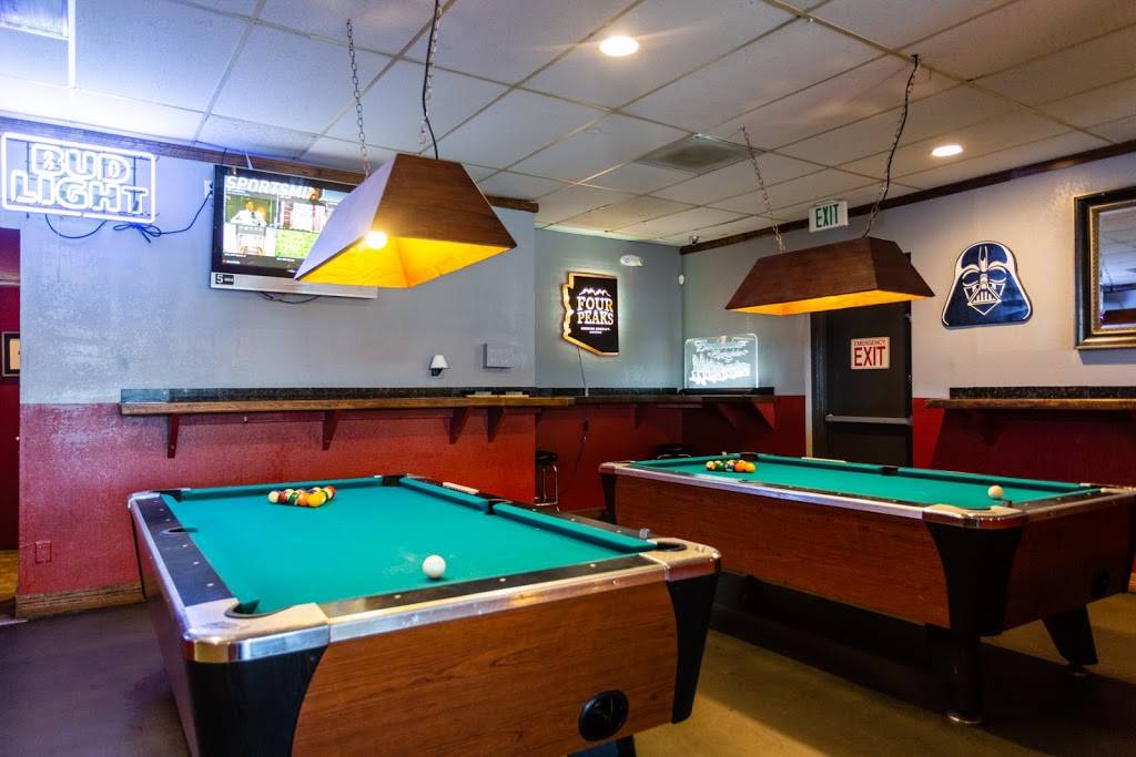 Mulligans | restaurant | 9403 E Golf Links Rd, Tucson, AZ 85730, USA | 5207335661 OR +1 520-733-5661