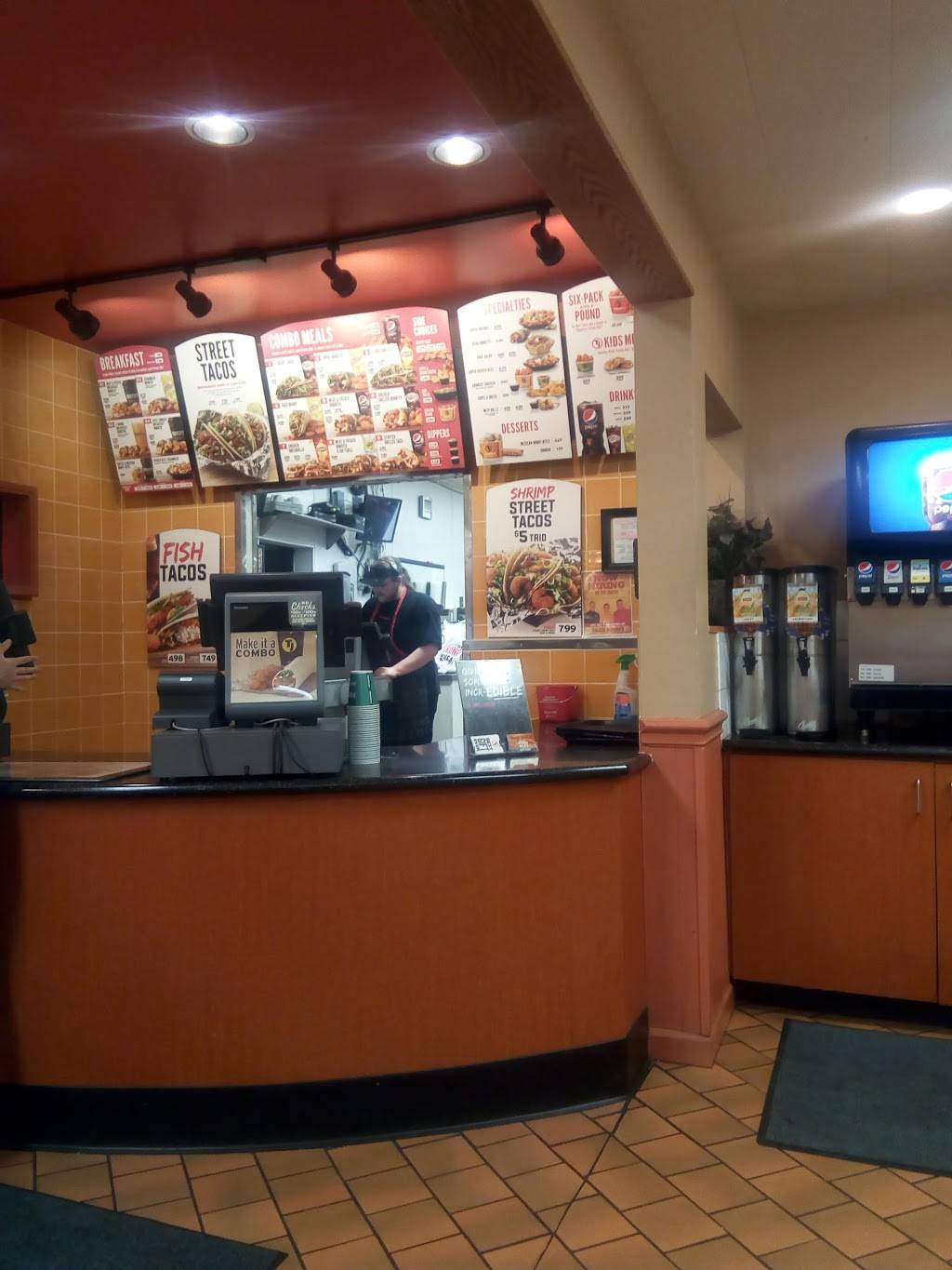 Taco Johns | restaurant | 1635 N Lincoln Ave, Loveland, CO 80538, USA | 9706672066 OR +1 970-667-2066