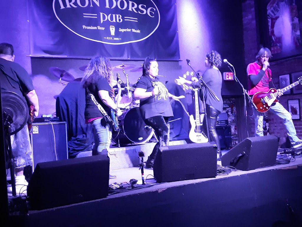 The Iron Horse Pub | restaurant | 615 8th St, Wichita Falls, TX 76301, USA | 9407679488 OR +1 940-767-9488