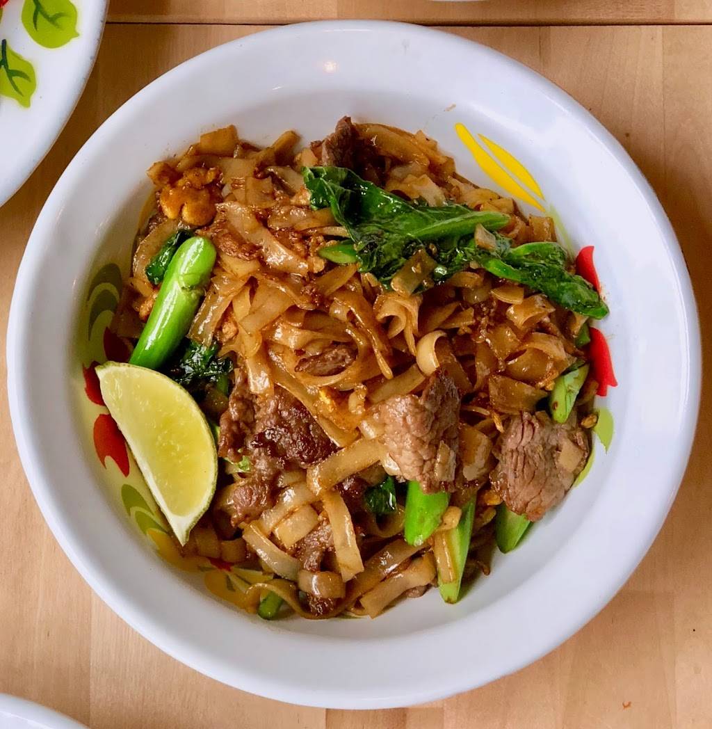 EAT BKK Thai Kitchen (Leslieville) | restaurant | 898 Queen St E, Toronto, ON M4M 1J3, Canada | 4164664644 OR +1 416-466-4644