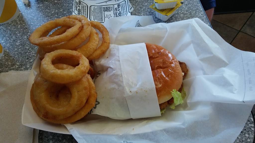 Hardees | restaurant | 2909 Fern Valley Rd, Louisville, KY 40213, USA | 5029660927 OR +1 502-966-0927