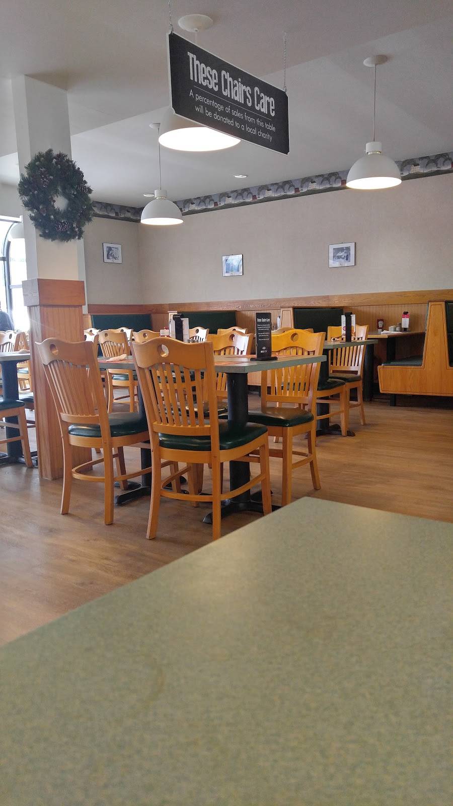 Farmington Big Stop | restaurant | 507 Wilton Rd, Farmington, ME 04938, USA | 2077784384 OR +1 207-778-4384