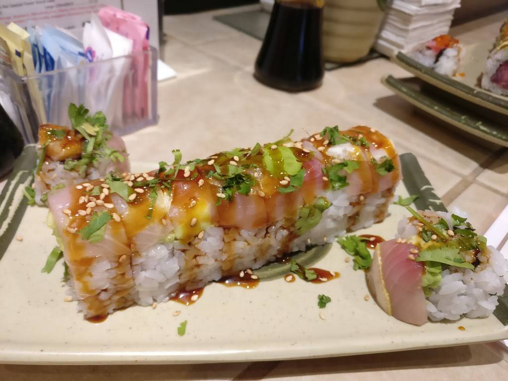 Kim Lees Sushi & Teriyaki | restaurant | 319 N Carson St, Carson City, NV 89701, USA | 7758832372 OR +1 775-883-2372