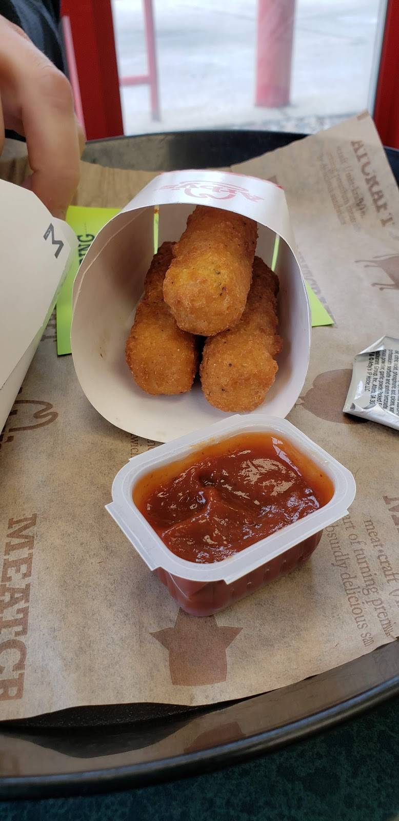 Arbys | restaurant | 2722 E 13th St, Ames, IA 50010, USA | 5152331670 OR +1 515-233-1670