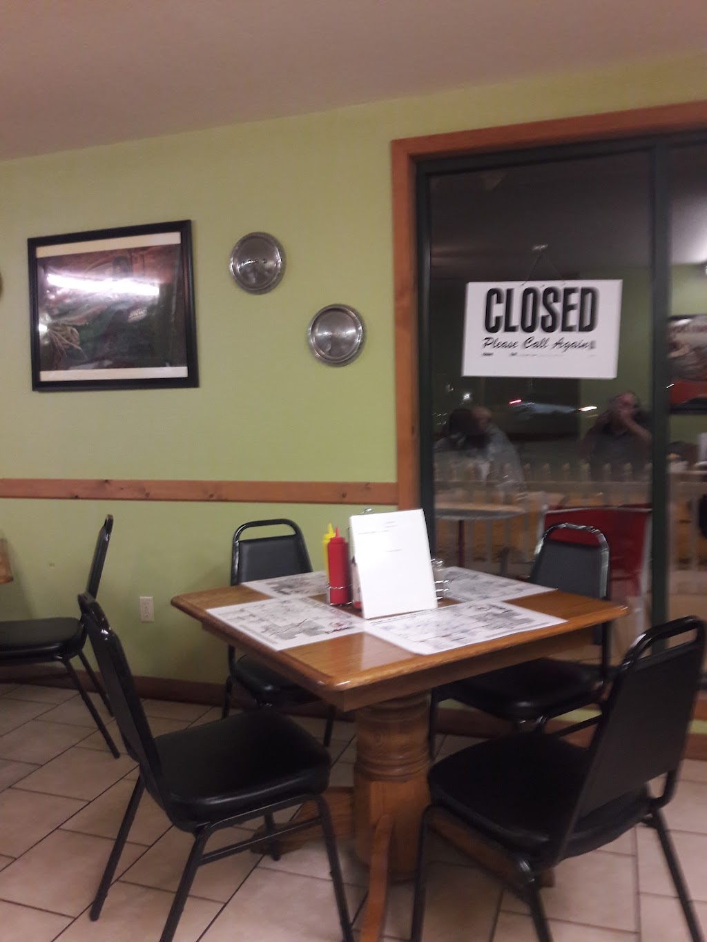 Annies Grill | restaurant | 903 MO-72, Salem, MO 65560, USA | 5737299999 OR +1 573-729-9999