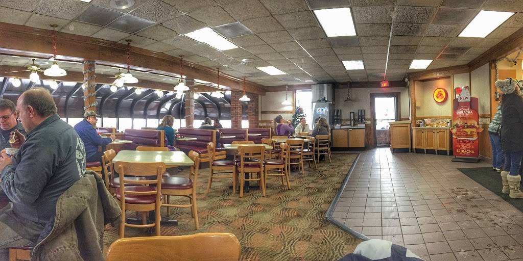 Wendys | restaurant | 10332 S Clare Ave, Clare, MI 48617, USA | 9893863311 OR +1 989-386-3311