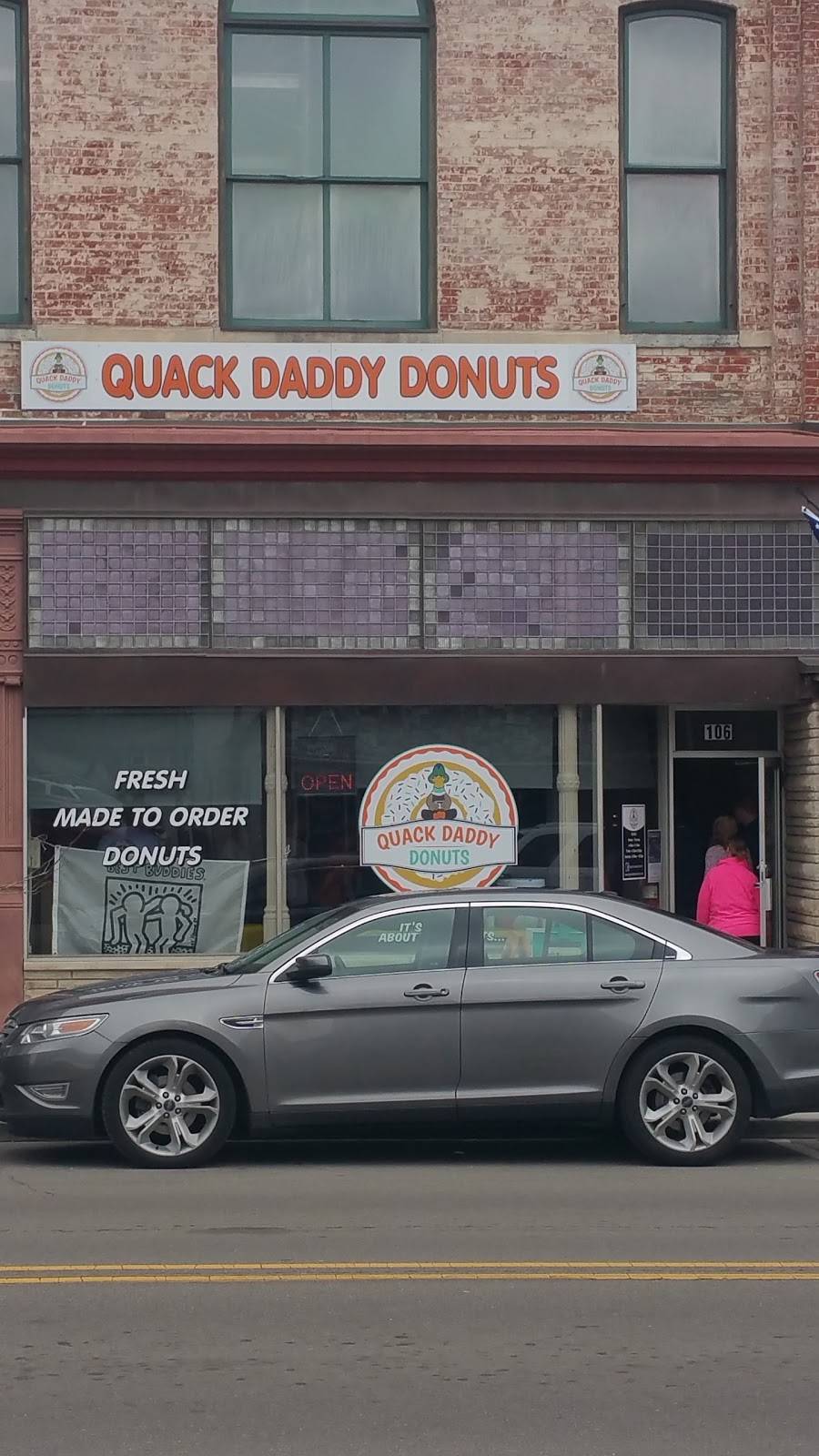 Quack Daddy Donuts | restaurant | 106 W State St, Pendleton, IN 46064, USA | 7652219174 OR +1 765-221-9174