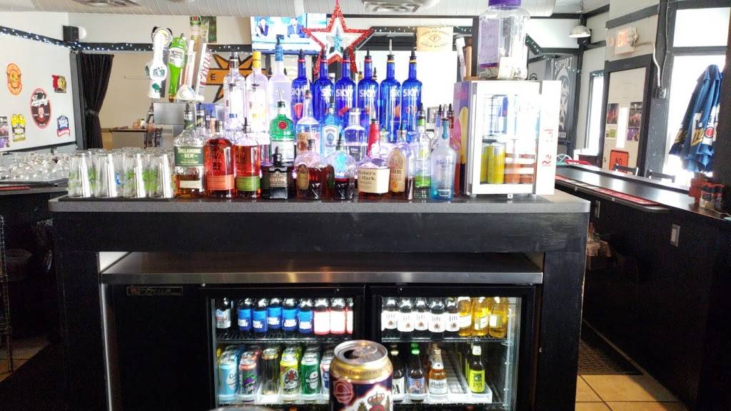 The Tap Room | restaurant | 1301 Milwaukee Ave, South Milwaukee, WI 53172, USA | 4147669725 OR +1 414-766-9725