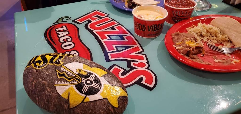 Fuzzys Taco Shop | restaurant | 4521 E 21st St N #107, Wichita, KS 67208, USA | 3166848227 OR +1 316-684-8227