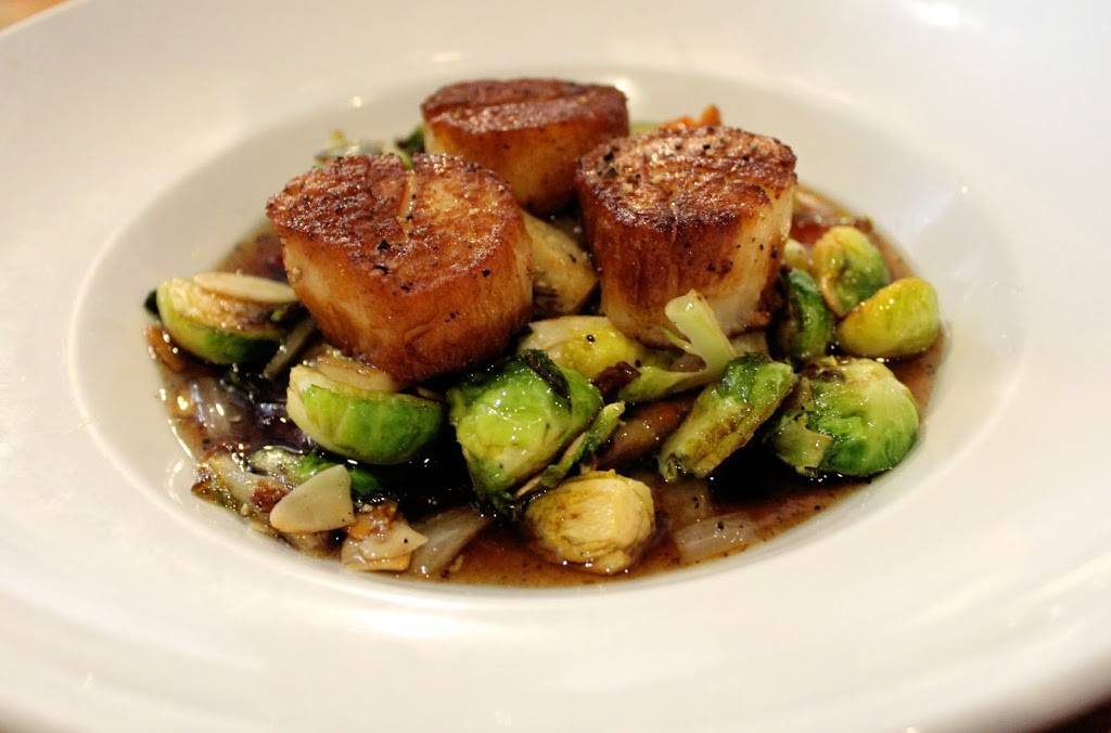 Chops Wine Bar | restaurant | 6417 W Jefferson Blvd, Fort Wayne, IN 46804, USA | 2604369115 OR +1 260-436-9115