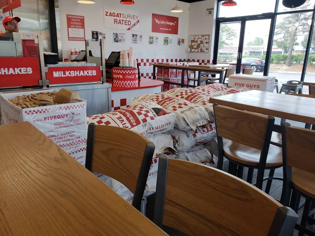 Five Guys | meal takeaway | 2300 S Parker Rd, Denver, CO 80231, USA | 3037517449 OR +1 303-751-7449