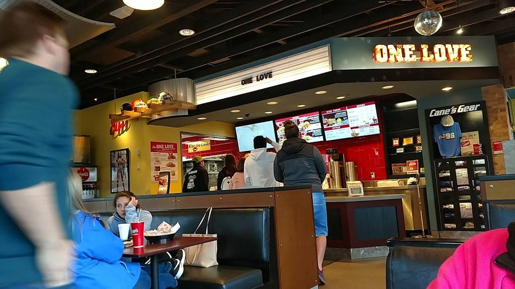 Raising Canes Chicken Fingers | meal takeaway | 781 Hebron Rd, Heath, OH 43056, USA | 7402812660 OR +1 740-281-2660