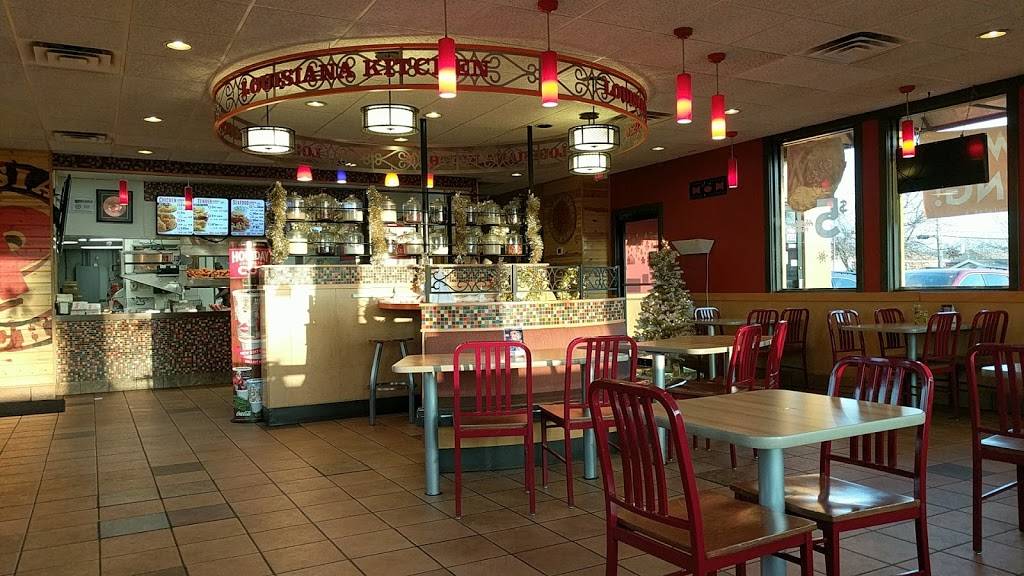 Popeyes Louisiana Kitchen | restaurant | 7458 W Appleton Ave, Milwaukee, WI 53216, USA | 4144381440 OR +1 414-438-1440