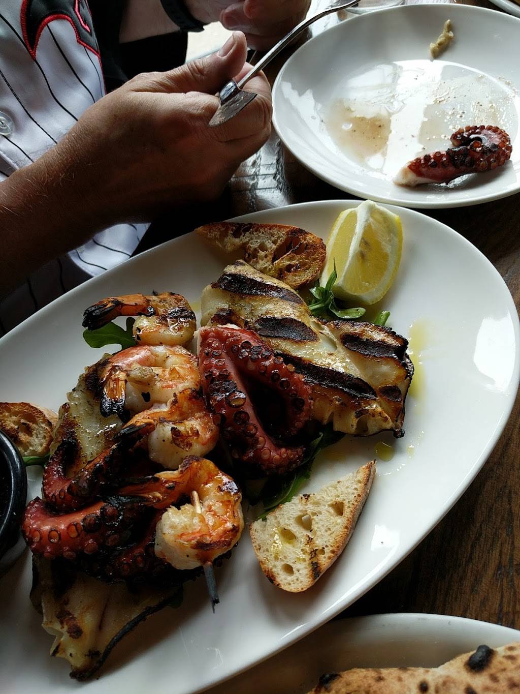 Forno Rosso Pizzeria Napoletana | restaurant | 3719 N Harlem Ave, Chicago, IL 60634, USA | 7732955697 OR +1 773-295-5697