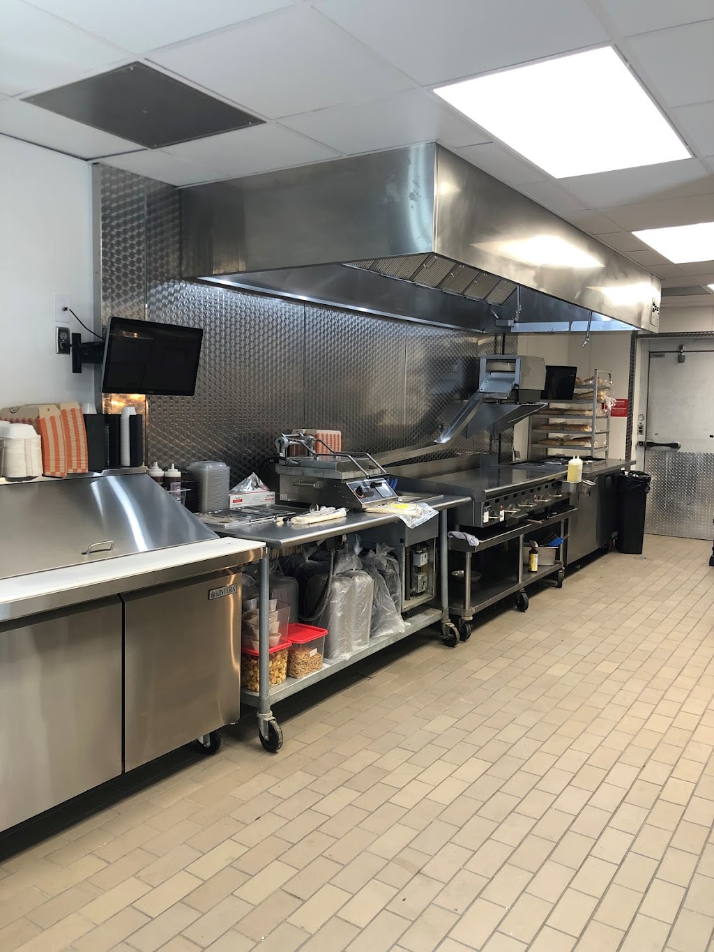 PepperJax Grill | restaurant | 2511 S 48th St, Lincoln, NE 68506, USA | 4023187096 OR +1 402-318-7096