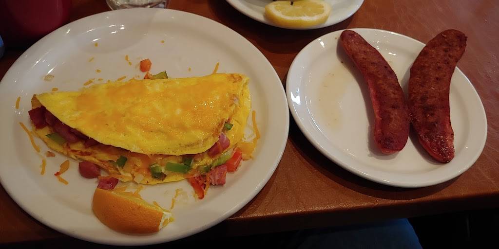 Barbies Cafe | restaurant | 6728 Lake Otis Pkwy, Anchorage, AK 99507, USA | 9073444100 OR +1 907-344-4100