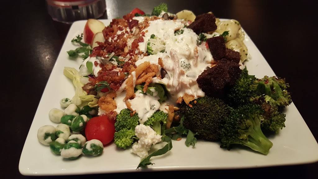 Ruby Tuesday | restaurant | 1953 Savannah Hwy, Charleston, SC 29407, USA | 8437635110 OR +1 843-763-5110