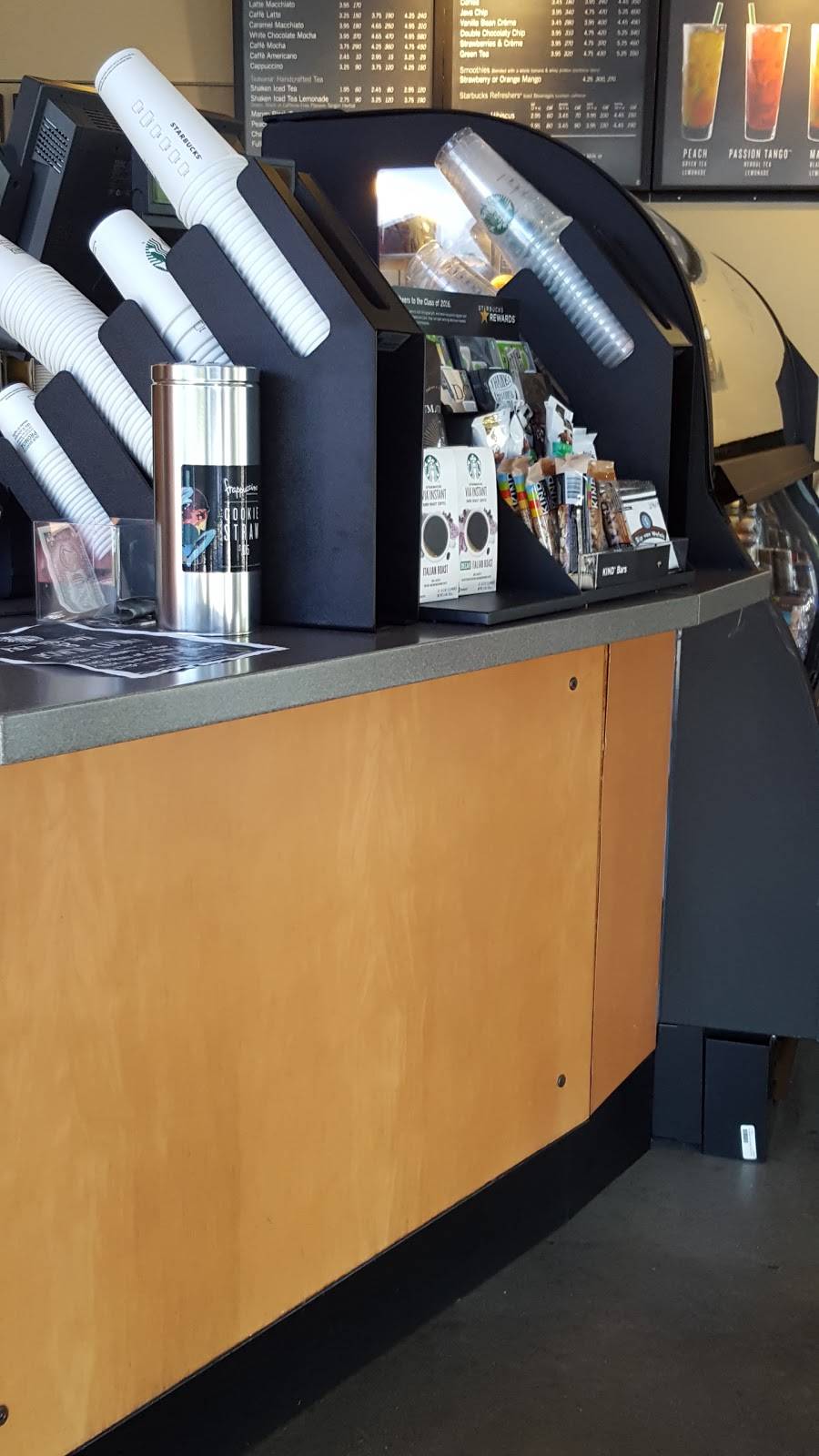 Starbucks | cafe | 7045 Berry Rd A1, Accokeek, MD 20607, USA | 3012833724 OR +1 301-283-3724