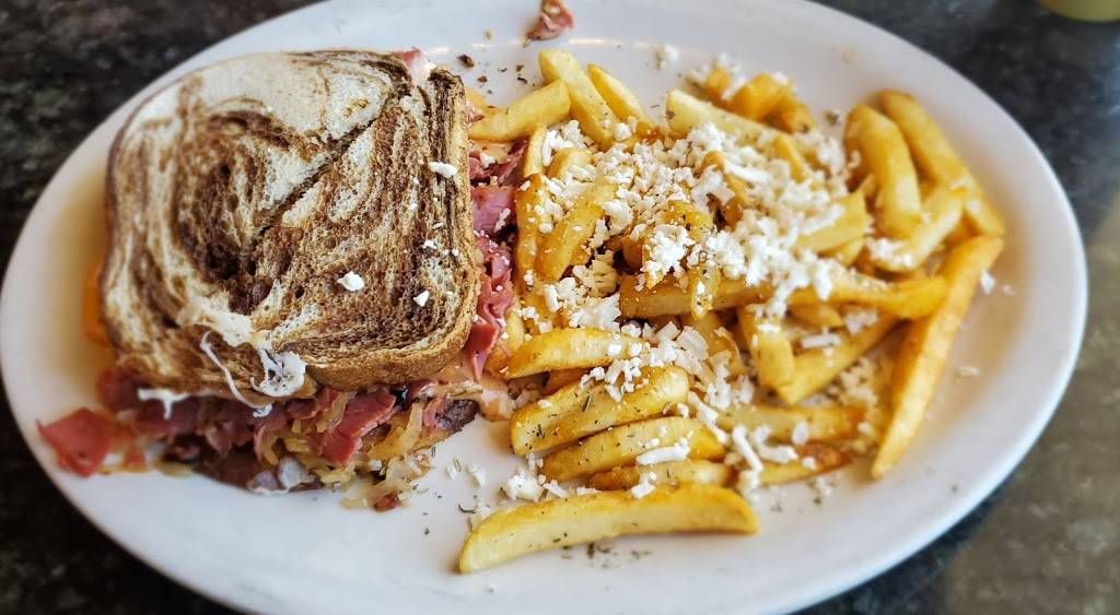 The Mad Greek Restaurant | restaurant | 2419 Volunteer Pkwy, Bristol, TN 37620, USA | 4239684848 OR +1 423-968-4848