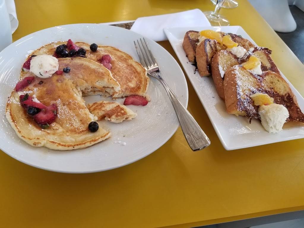 The Bistro at the Strand | restaurant | 9500 Gilman Dr, La Jolla, CA 92093, USA | 8588224275 OR +1 858-822-4275