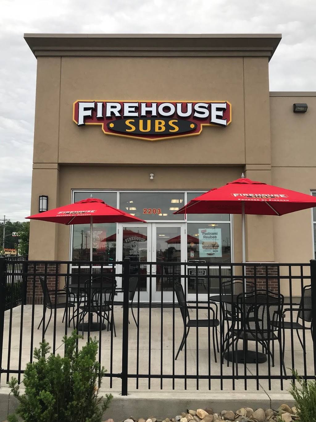 Firehouse Subs Pittsburgh Commons | restaurant | 2207 W 12th St, Millcreek Township, PA 16505, USA | 8147318568 OR +1 814-731-8568