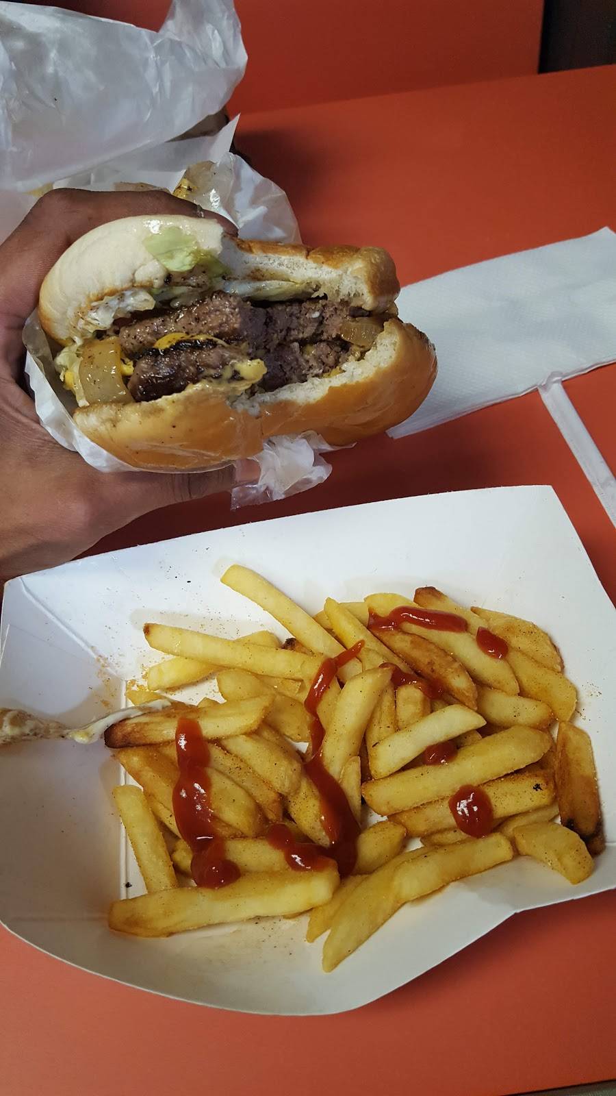 Balls Fried Chick-N | restaurant | 606 Enterprise Blvd, Lake Charles, LA 70601, USA | 3374330226 OR +1 337-433-0226