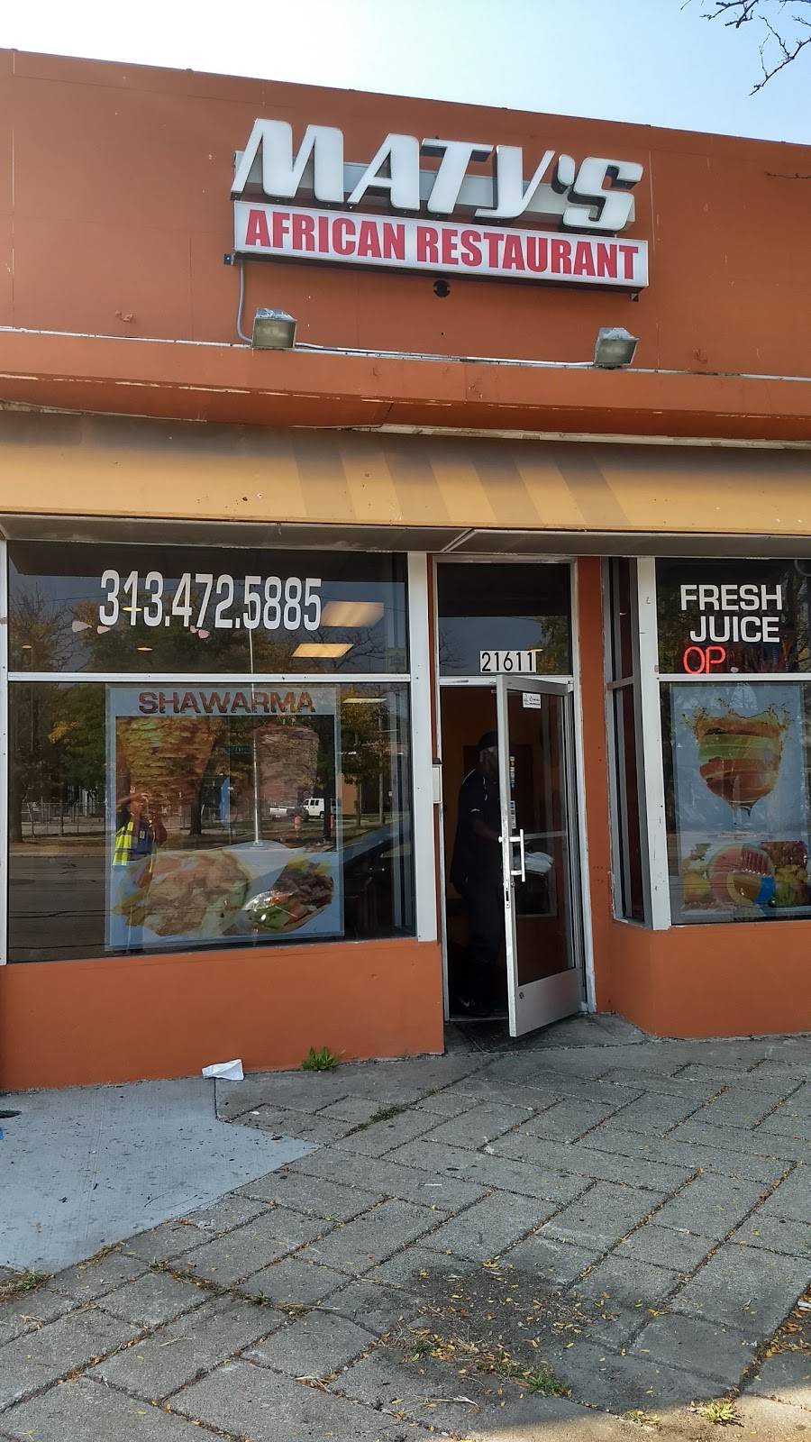 Matys African Cuisine | restaurant | 21611 Grand River Ave, Detroit, MI 48219, USA | 3134725885 OR +1 313-472-5885