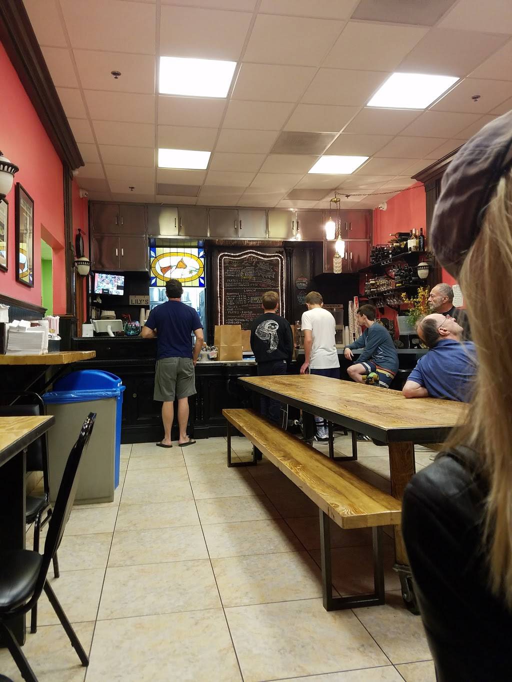 Lilys Malibu | bakery | 29211 Heathercliff Rd, Malibu, CA 90265, USA | 3104573745 OR +1 310-457-3745