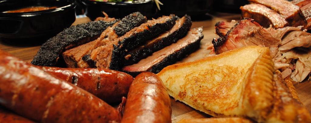 Honky Tonk Kitchen | restaurant | 2520 Rodeo Plaza, Fort Worth, TX 76164, USA | 8176247117 OR +1 817-624-7117