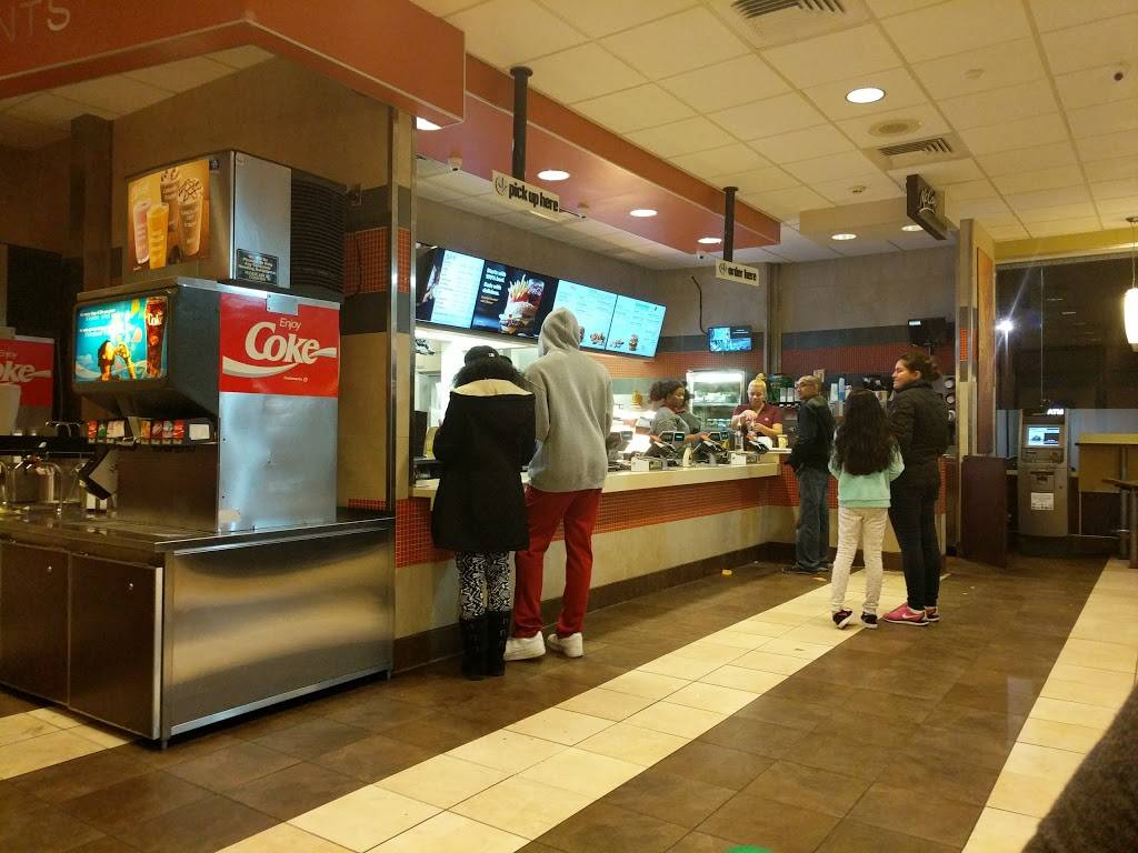 McDonalds | cafe | 2554 Central Park Ave, Yonkers, NY 10710, USA | 9146527247 OR +1 914-652-7247