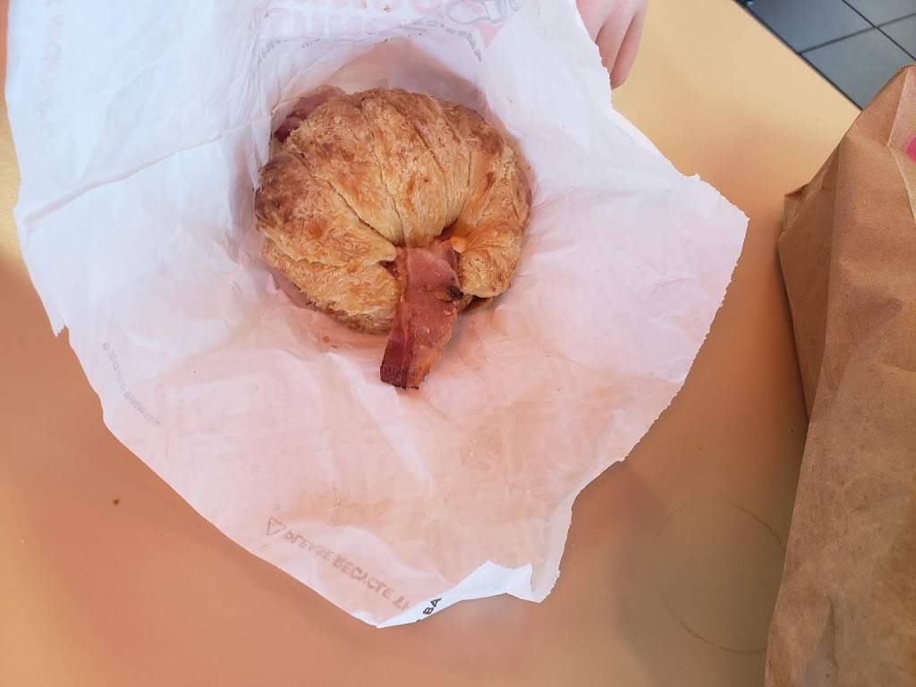 Dunkin Donuts | cafe | 420 Newbridge Rd, Hicksville, NY 11801, USA | 5169350088 OR +1 516-935-0088