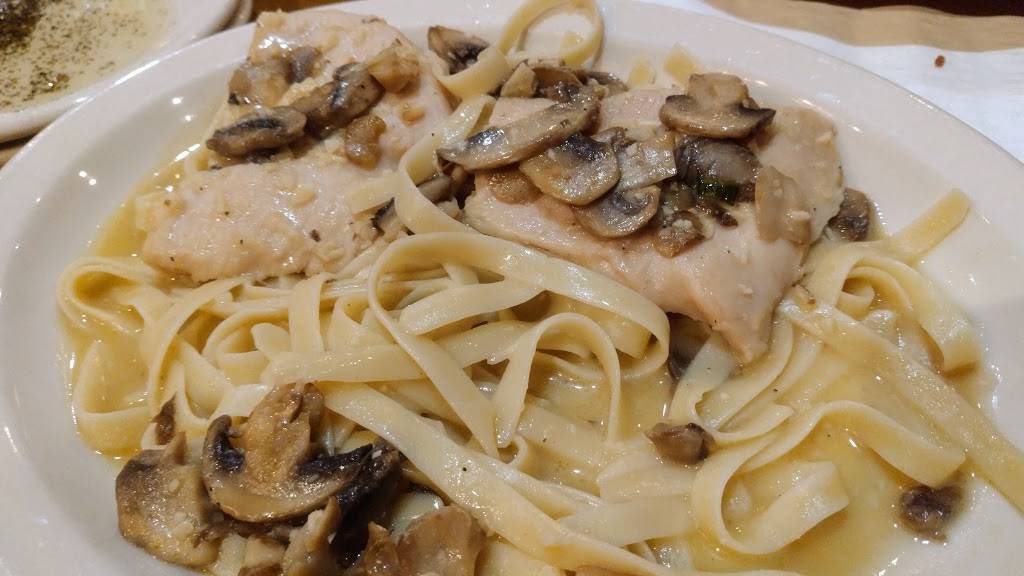 Johnny Carinos | restaurant | 920 U.S. 31 N, Greenwood, IN 46142, USA | 3178855735 OR +1 317-885-5735