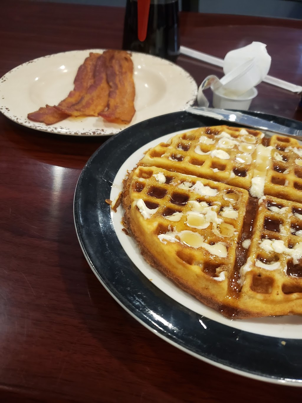 Raes Cafe | restaurant | 2411 J South, Rte 291 B, Independence, MO 64057, USA | 8162955991 OR +1 816-295-5991