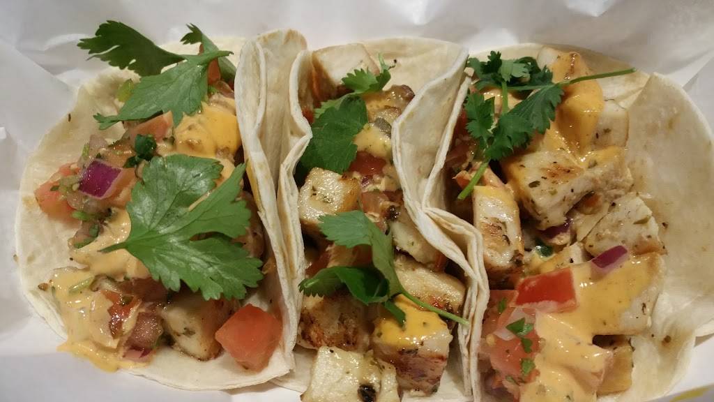 Buffalo Wild Wings | restaurant | 3811 S Bristol St, Santa Ana, CA 92704, USA | 7145401737 OR +1 714-540-1737