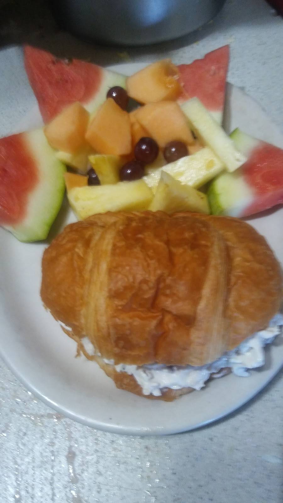 Fernandos Restaurant | restaurant | 1302 US-90, Castroville, TX 78009, USA | 2108656768 OR +1 210-865-6768