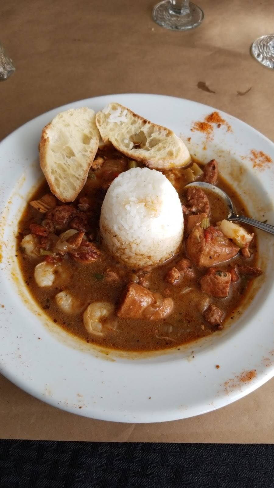 The Cozy Patio Bistro | restaurant | 3032 Richmond Rd, Williamsburg, VA 23185, USA | 7572291012 OR +1 757-229-1012