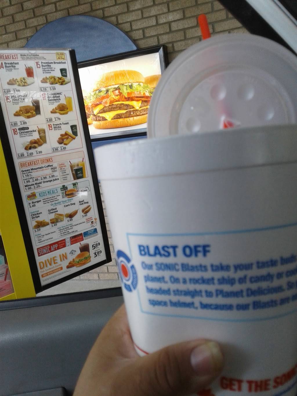 Sonic Drive-In | restaurant | 322 S Main St, Statesboro, GA 30458, USA | 9124894544 OR +1 912-489-4544