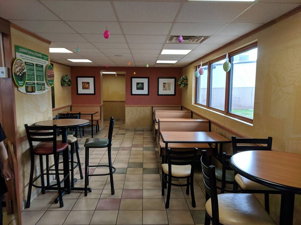 Subway Restaurants | restaurant | 2653 E Main St, Lincolnton, NC 28092, USA | 7047359420 OR +1 704-735-9420