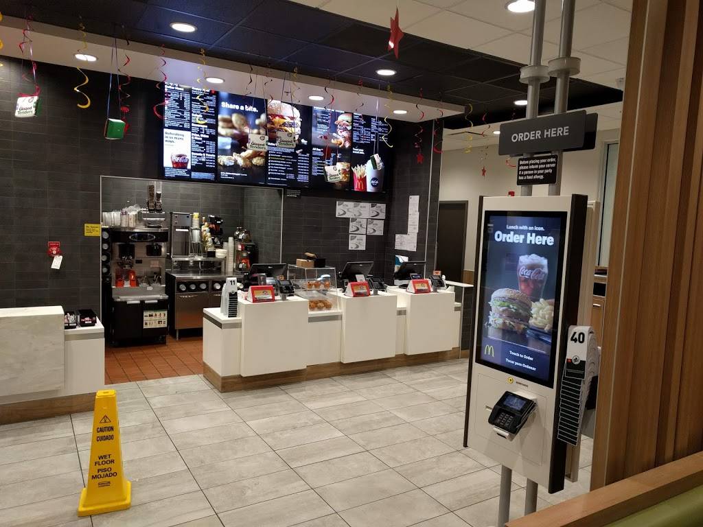 McDonalds | cafe | 247 Mill St, Leominster, MA 01453, USA | 9785349706 OR +1 978-534-9706