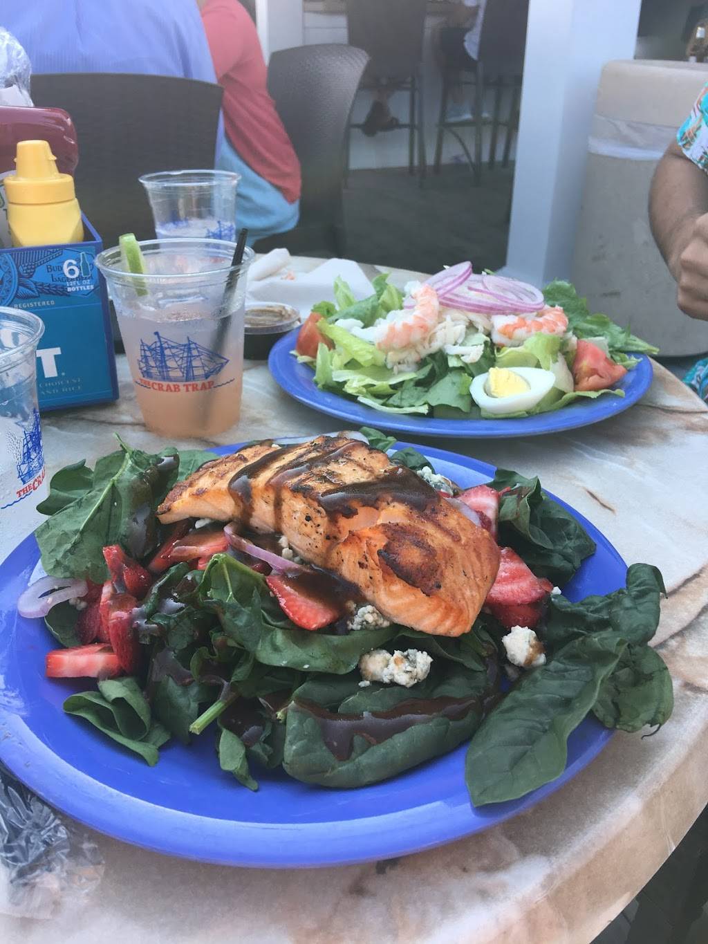 Crabby Jacks | restaurant | 2 Broadway, Somers Point, NJ 08244, USA | 6099277377 OR +1 609-927-7377