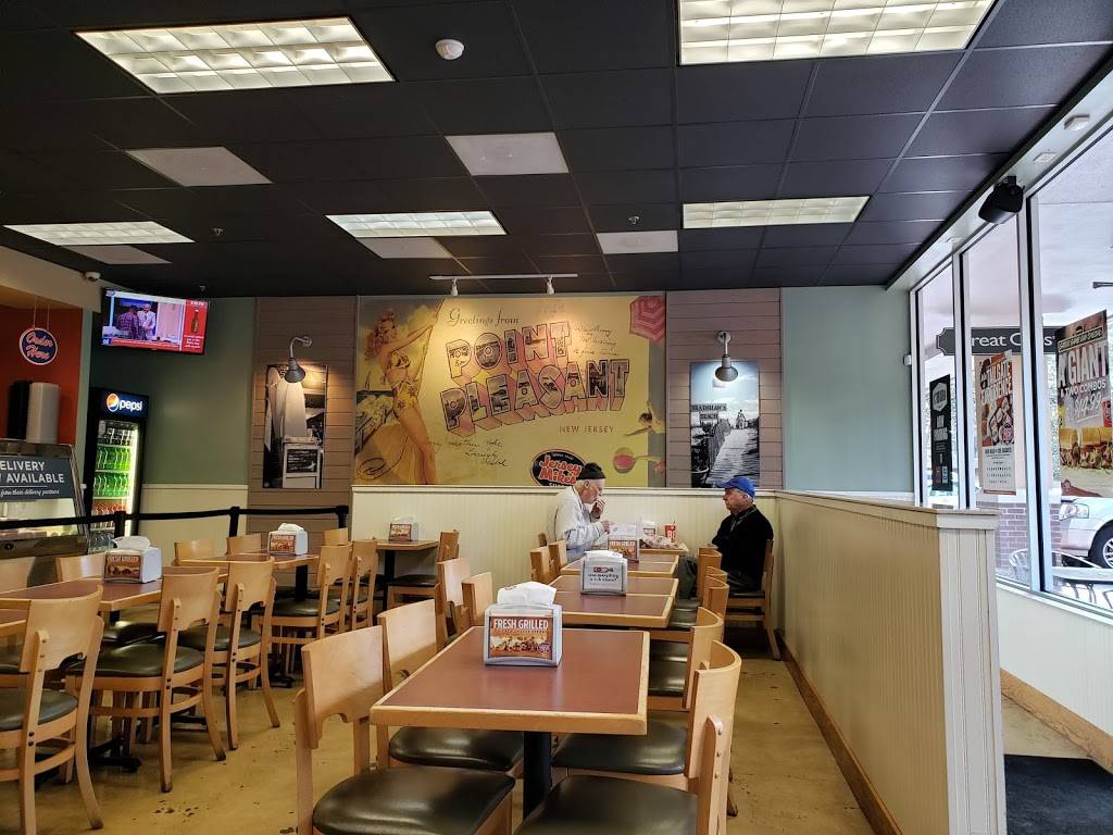 Jersey Mikes Subs | meal takeaway | 2015 NW 43rd St, Gainesville, FL 32605, USA | 3526726606 OR +1 352-672-6606