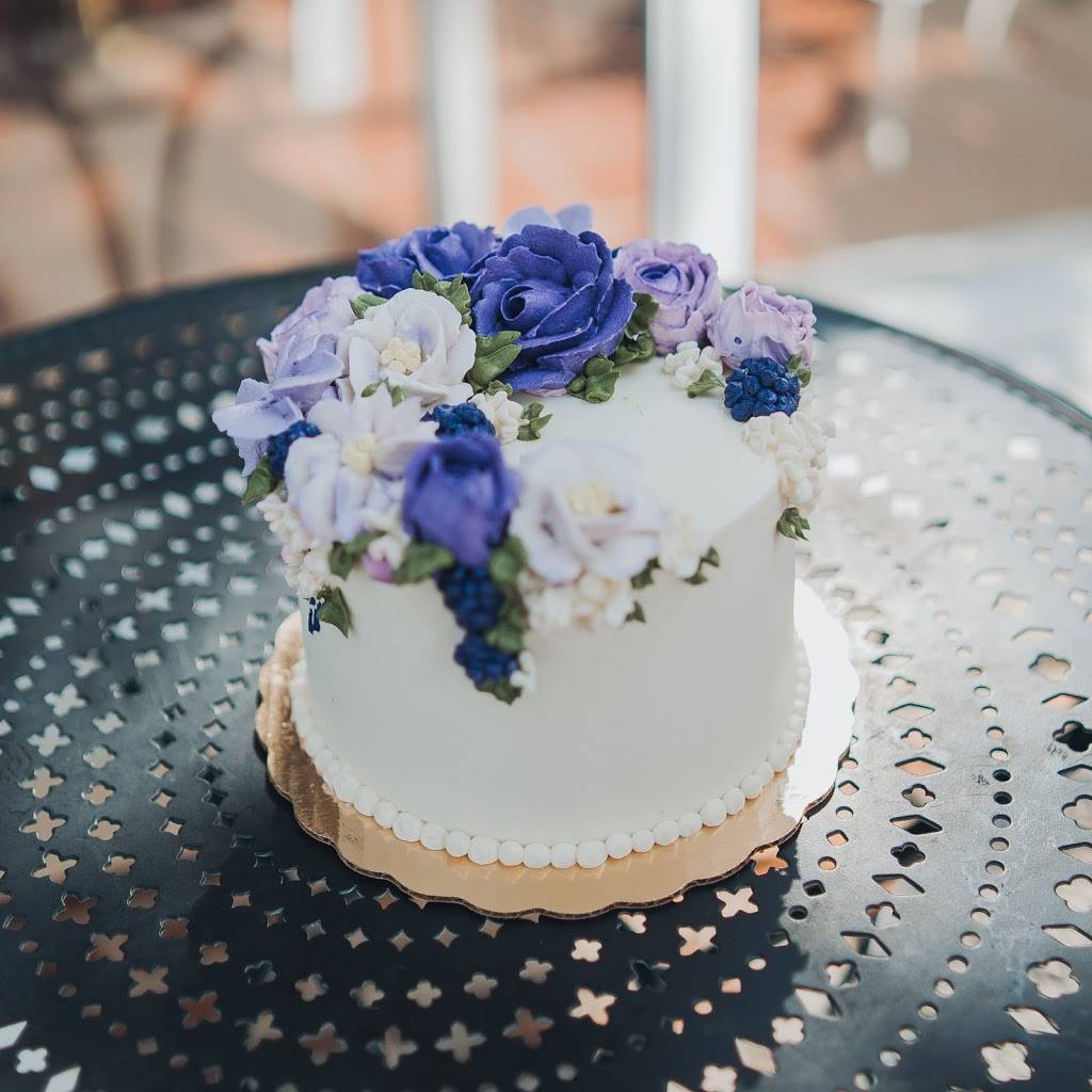 Toni Patisserie & Cafe | bakery | 51 S Washington St, Hinsdale, IL 60521, USA | 6307892020 OR +1 630-789-2020