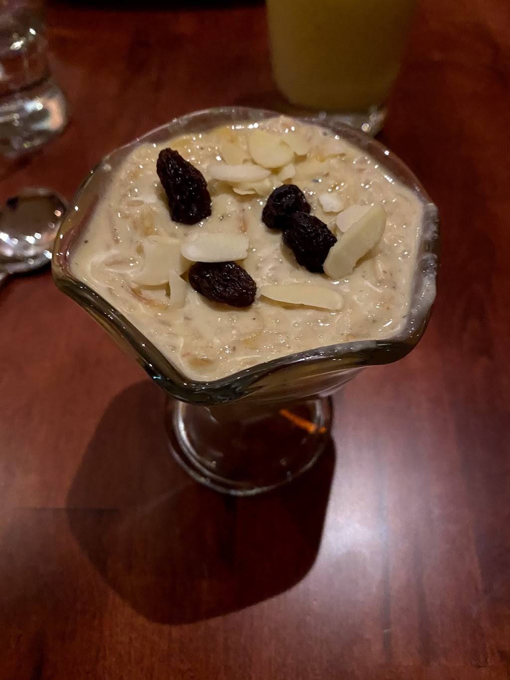 Base Crave | restaurant | 344 Huron Ave, Cambridge, MA 02138, USA | 6179451485 OR +1 617-945-1485