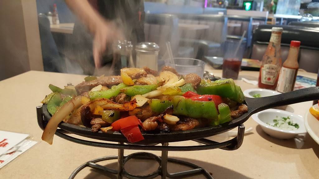 La Perla Del Mar | restaurant | 9536 Long Beach Blvd, South Gate, CA 90280, USA | 3235676862 OR +1 323-567-6862