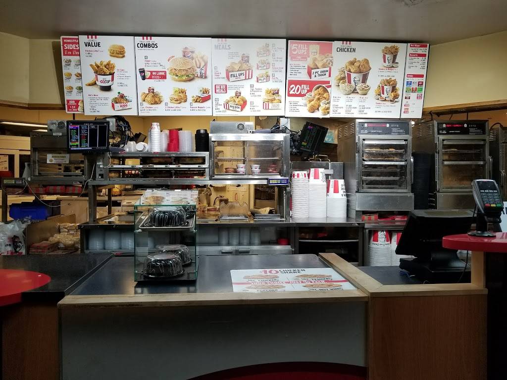 KFC | restaurant | N96 W17860, County Line Rd, Germantown, WI 53022, USA | 2622531000 OR +1 262-253-1000