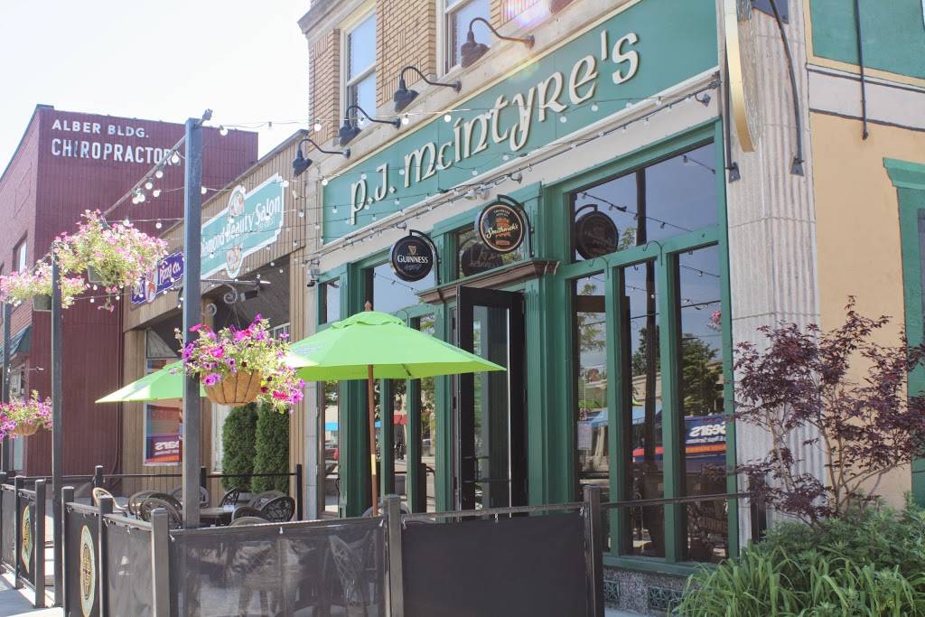 P.J. McIntyres Irish Pub | restaurant | 17119 Lorain Ave, Cleveland, OH 44111, USA | 2169419311 OR +1 216-941-9311