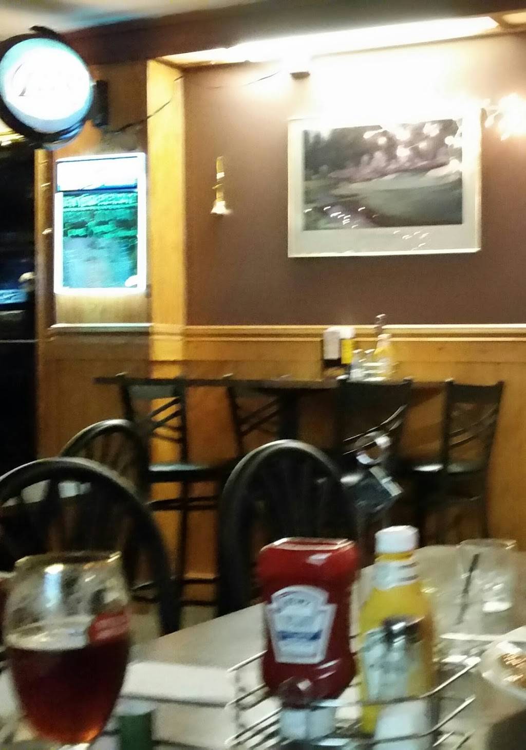 The 528 Tavern | restaurant | 111 N Lake St, Madison, OH 44057, USA | 4404286678 OR +1 440-428-6678